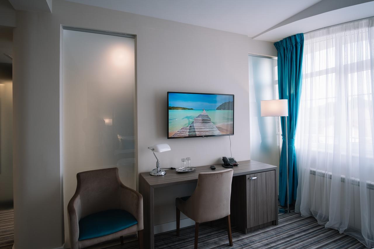 Norm Hill Hotel Cluj Napoca Bagian luar foto