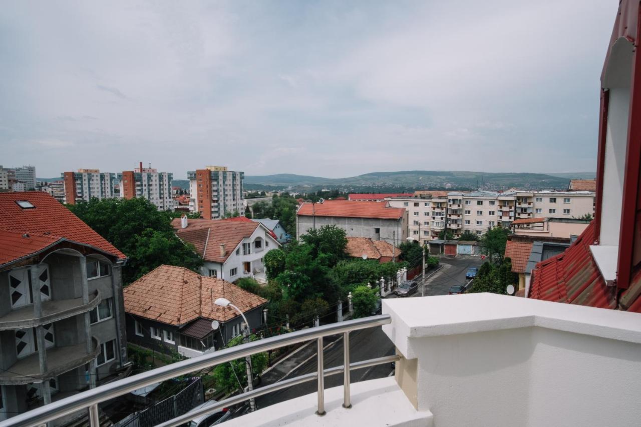 Norm Hill Hotel Cluj Napoca Bagian luar foto