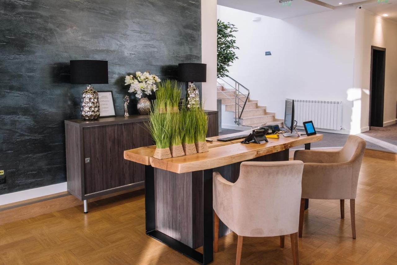 Norm Hill Hotel Cluj Napoca Bagian luar foto